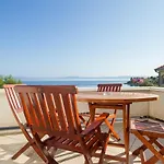 Luxury Ciovo Sleeps 17, Infinity Pool, Seafront 빌라