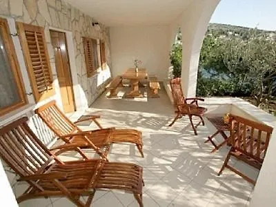 Luxury Villa Ciovo Sleeps 17, Infinity Pool, Seafront