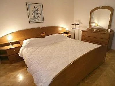 Luxury Villa Ciovo Sleeps 17, Infinity Pool, Seafront