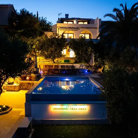 Luxury Ciovo Sleeps 17, Infinity Pool, Seafront 别墅